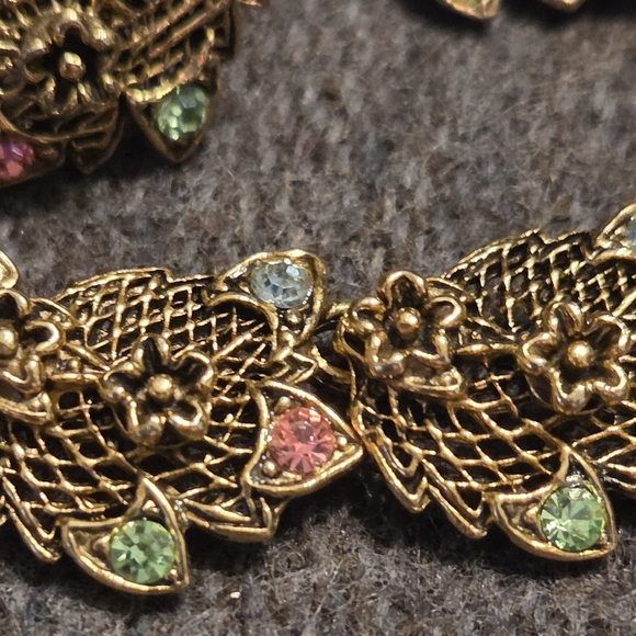 Vintage Gold Tone Floral Necklace 14" & Bracelet 6" Set Spring Easter Grannycore - Picture 4 of 6